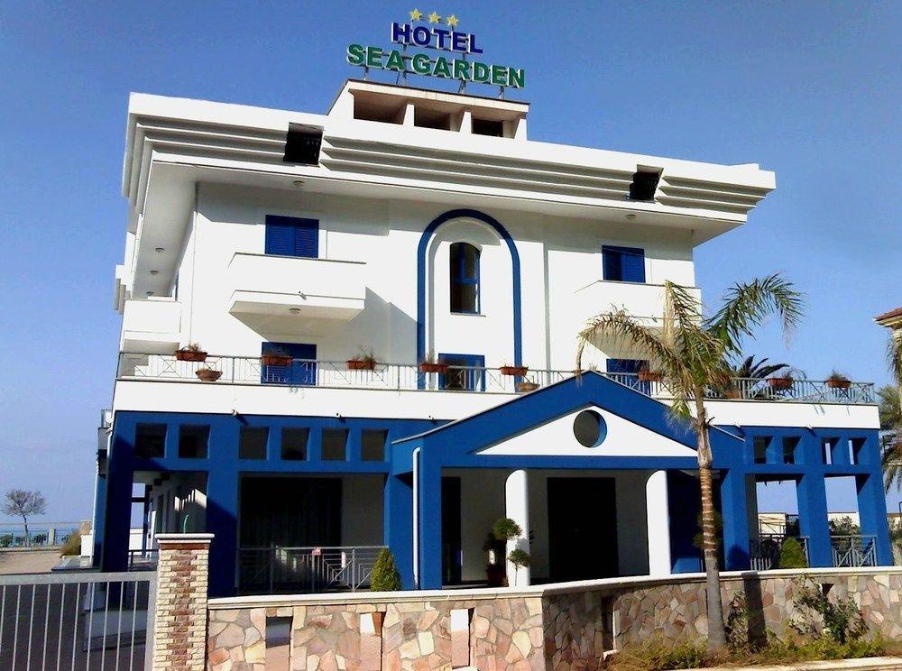 Sea Garden Hotel Acquappesa Eksteriør bilde